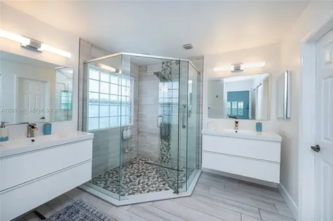 1381 NW 144th Avenue Pembroke Pines FL 33028