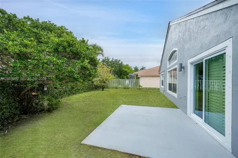 1381 NW 144th Avenue Pembroke Pines FL 33028