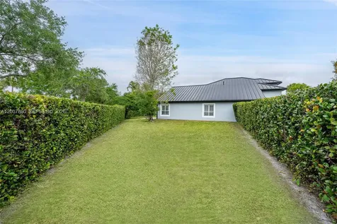 1381 NW 144th Avenue Pembroke Pines FL 33028