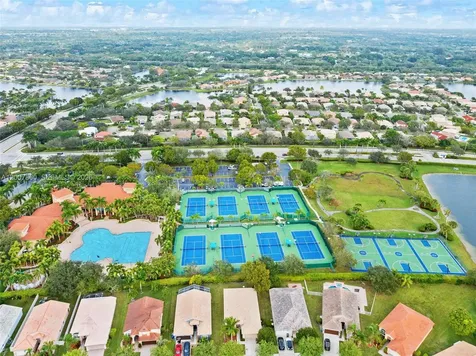 1381 NW 144th Avenue Pembroke Pines FL 33028