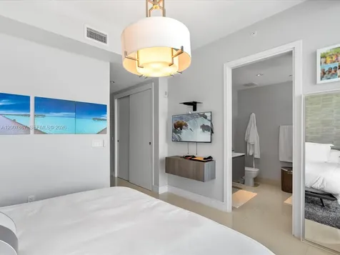 3250 NE 188th Street Aventura FL 33180