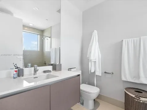 3250 NE 188th Street Aventura FL 33180
