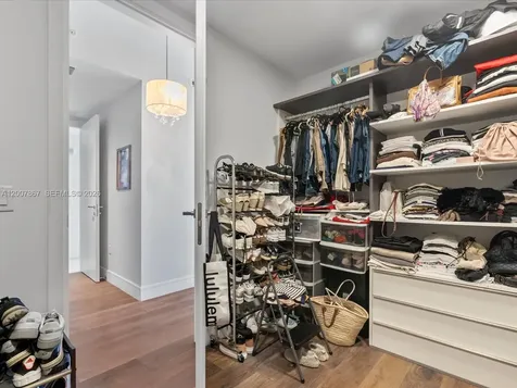 3250 NE 188th Street Aventura FL 33180