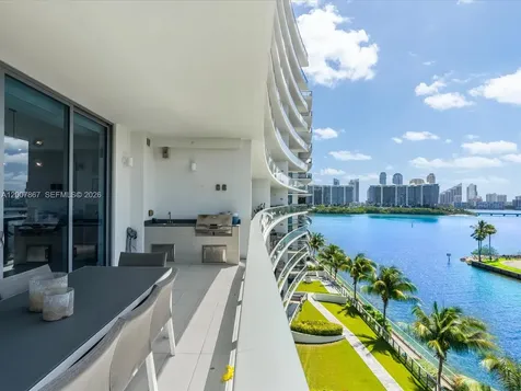 3250 NE 188th Street Aventura FL 33180