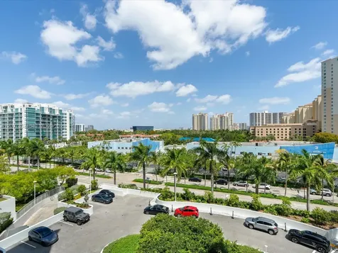 3250 NE 188th Street Aventura FL 33180