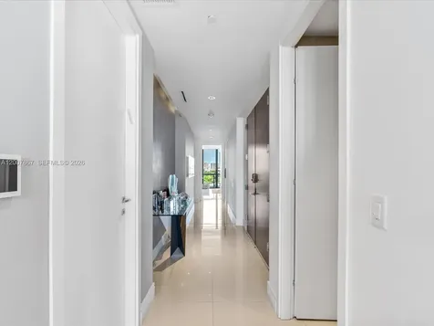 3250 NE 188th Street Aventura FL 33180