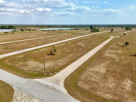 18 Cockatiel Way Other City - In The State Of Florida FL 33946