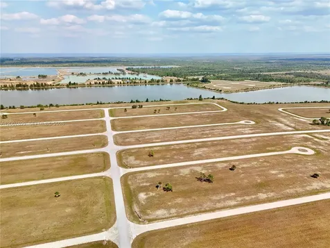 18 Cockatiel Way Other City - In The State Of Florida FL 33946