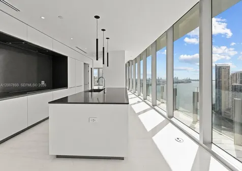 300 Biscayne Boulevard Way Miami FL 33131