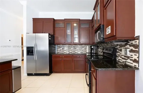2033 SW Beekman Street Port St. Lucie FL 34953