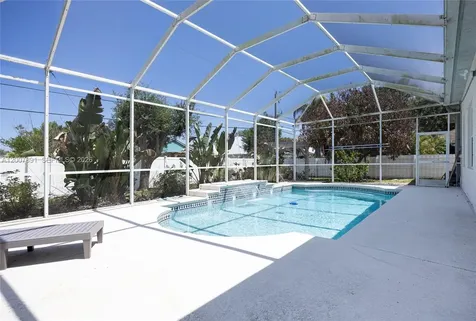 2033 SW Beekman Street Port St. Lucie FL 34953