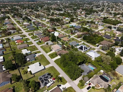 2033 SW Beekman Street Port St. Lucie FL 34953
