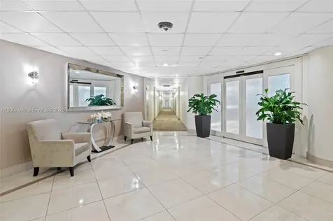 19195 NE 36th Court Aventura FL 33180