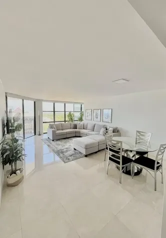 1901 Brickell Avenue Miami FL 33129