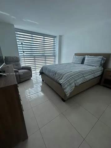 2655 Collins Avenue Miami Beach FL 33140