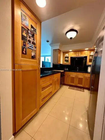 2655 Collins Avenue Miami Beach FL 33140
