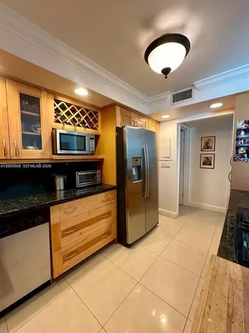 2655 Collins Avenue Miami Beach FL 33140