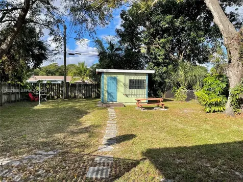 645 NE 35 Oakland Park FL 33334