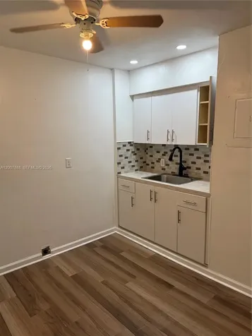 645 NE 35 Oakland Park FL 33334