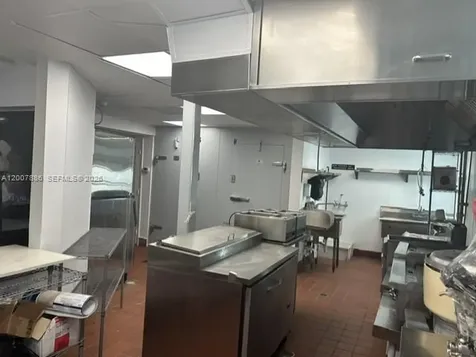 929 Collins Avenue Miami Beach FL 33139