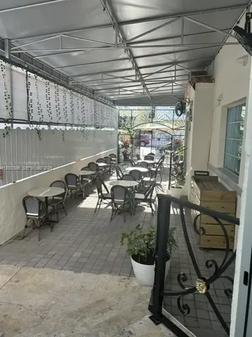 929 Collins Avenue Miami Beach FL 33139