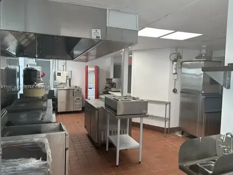 929 Collins Avenue Miami Beach FL 33139