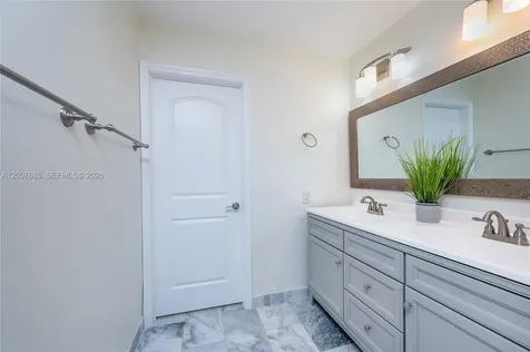 10340 NW 5th Terrace Miami FL 33172