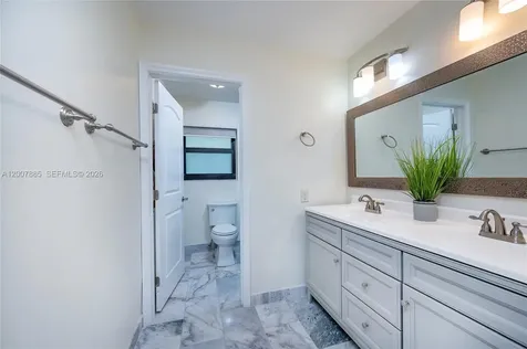 10340 NW 5th Terrace Miami FL 33172
