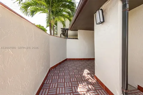 10340 NW 5th Terrace Miami FL 33172