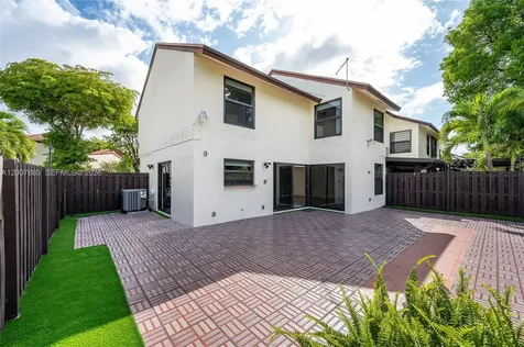 10340 NW 5th Terrace Miami FL 33172
