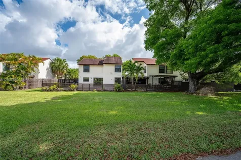 10340 NW 5th Terrace Miami FL 33172