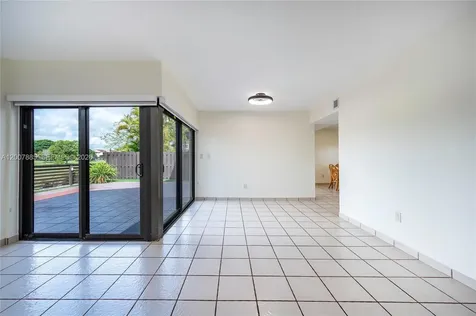 10340 NW 5th Terrace Miami FL 33172