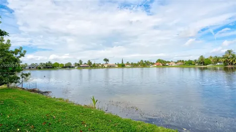 6255 Hawkes Bluff Avenue Davie FL 33331