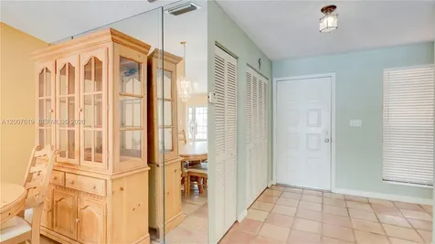 6255 Hawkes Bluff Avenue Davie FL 33331
