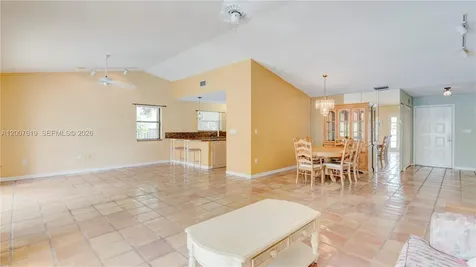 6255 Hawkes Bluff Avenue Davie FL 33331