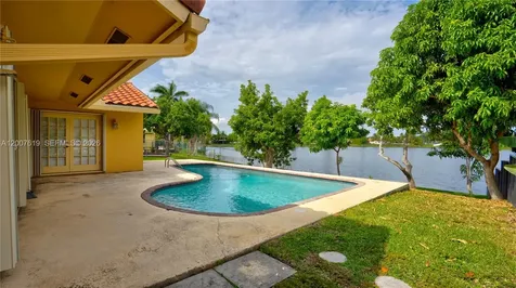 6255 Hawkes Bluff Avenue Davie FL 33331