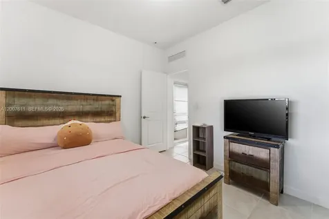 2284 NW 130th Street Miami FL 33167