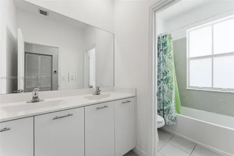 2284 NW 130th Street Miami FL 33167