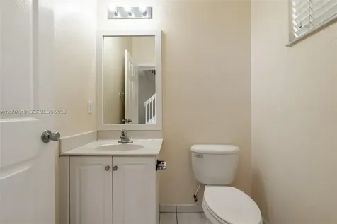 6051 SW 19th Place North Lauderdale FL 33068