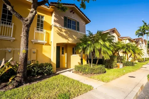 6051 SW 19th Place North Lauderdale FL 33068