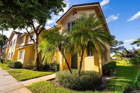 6051 SW 19th Place North Lauderdale FL 33068