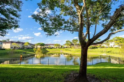 6051 SW 19th Place North Lauderdale FL 33068
