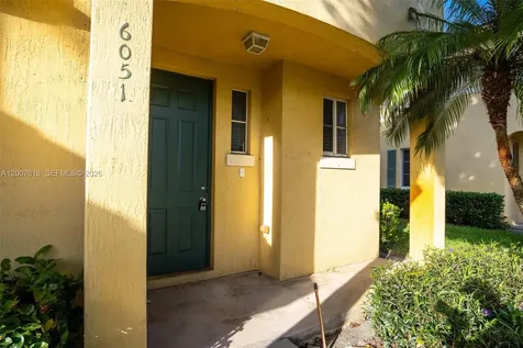 6051 SW 19th Place North Lauderdale FL 33068