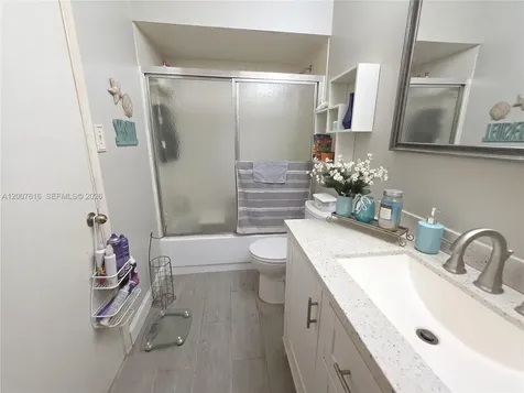 10901 SW 113th Place Miami FL 33176