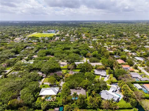 16032 SW 74th Place Palmetto Bay FL 33157
