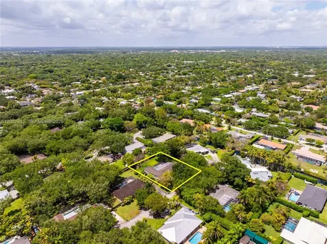 16032 SW 74th Place Palmetto Bay FL 33157