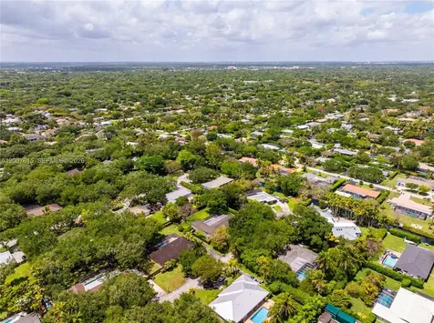 16032 SW 74th Place Palmetto Bay FL 33157