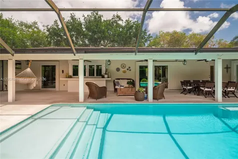 16032 SW 74th Place Palmetto Bay FL 33157