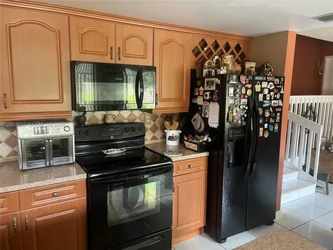 4720 SW 62nd Way Davie FL 33314