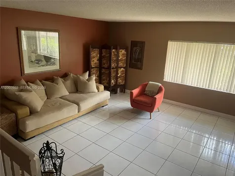 4720 SW 62nd Way Davie FL 33314